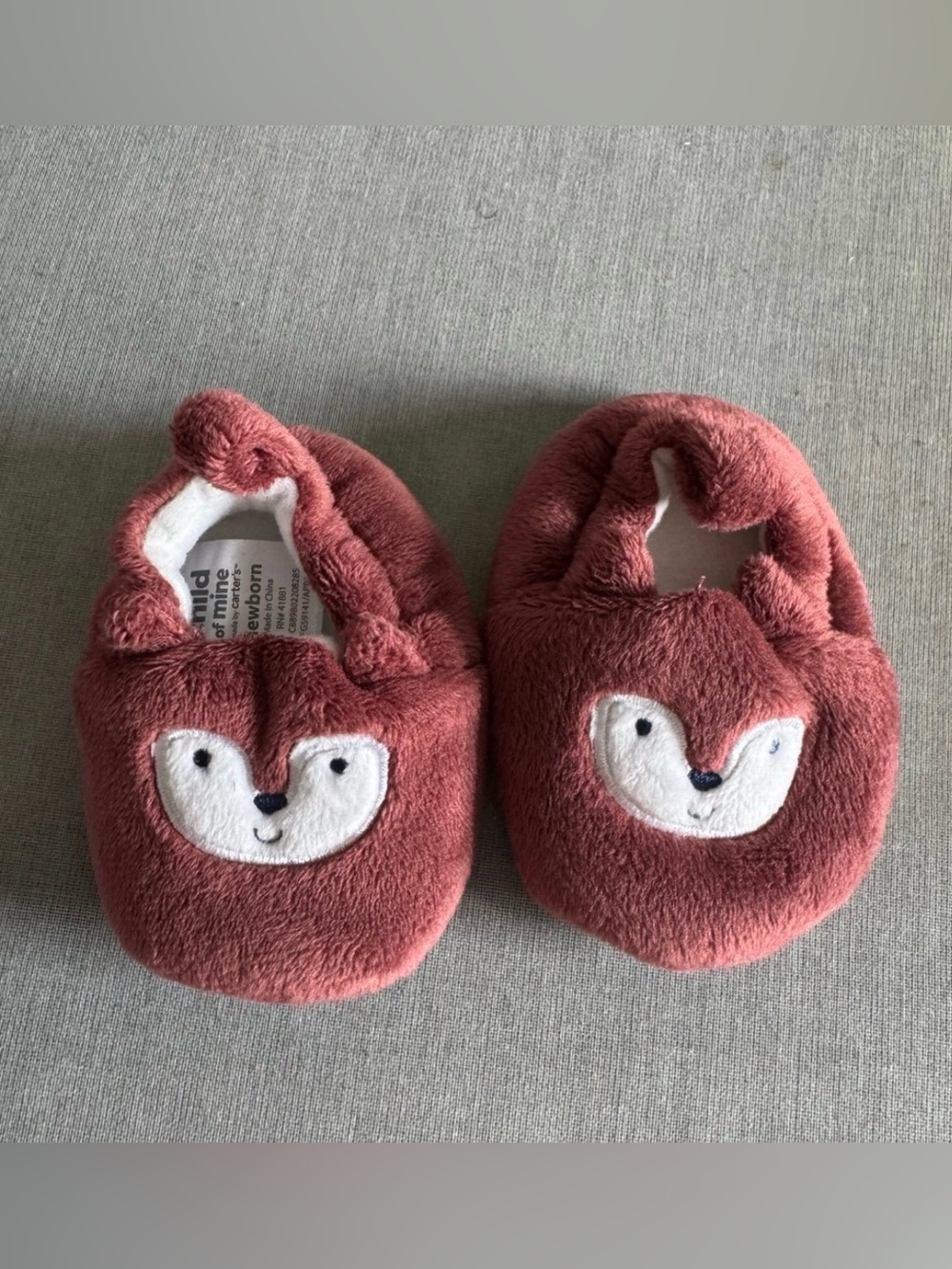 Newborn fox slippers